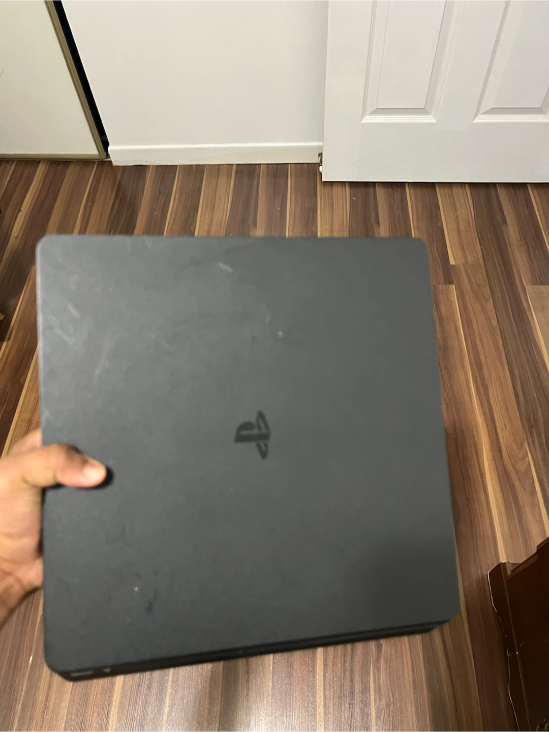 PS 4 slim