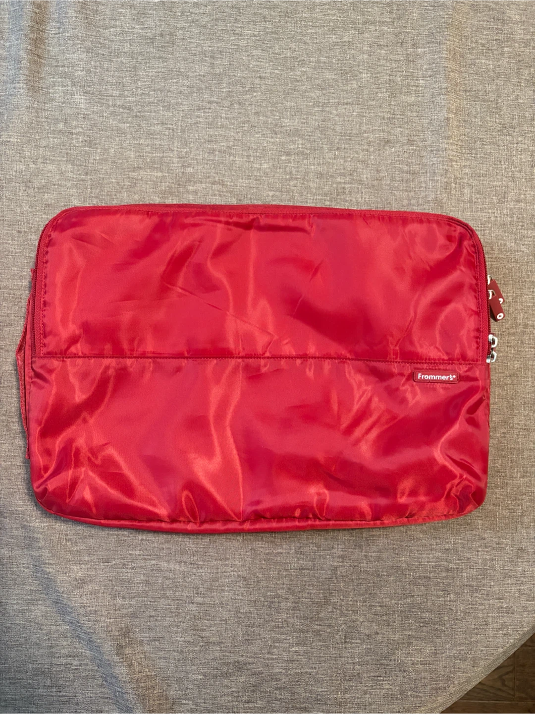 Frommers by Lug 17” Red Laptop Case with Mouse Pad