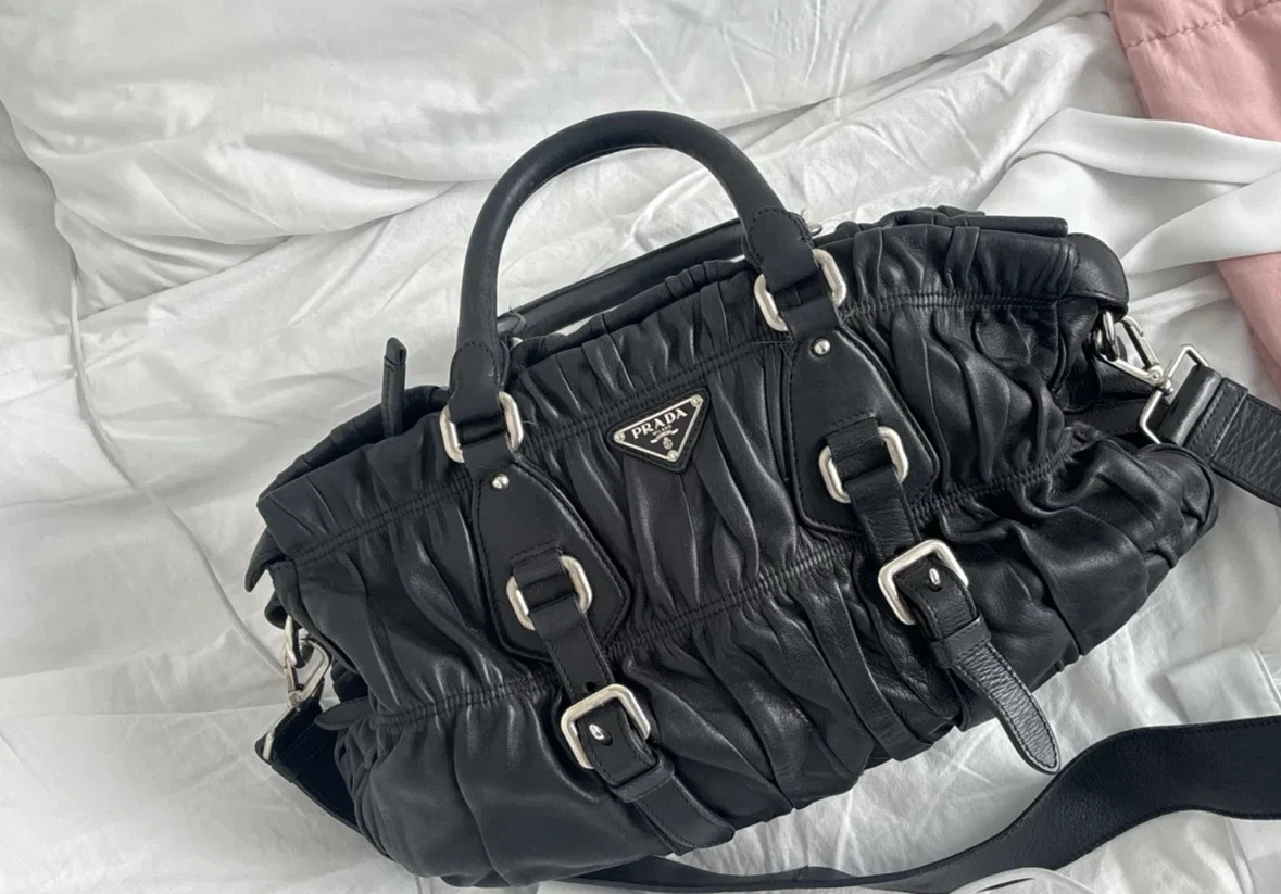 Prada Nappa Gaufre Tote - photo 2