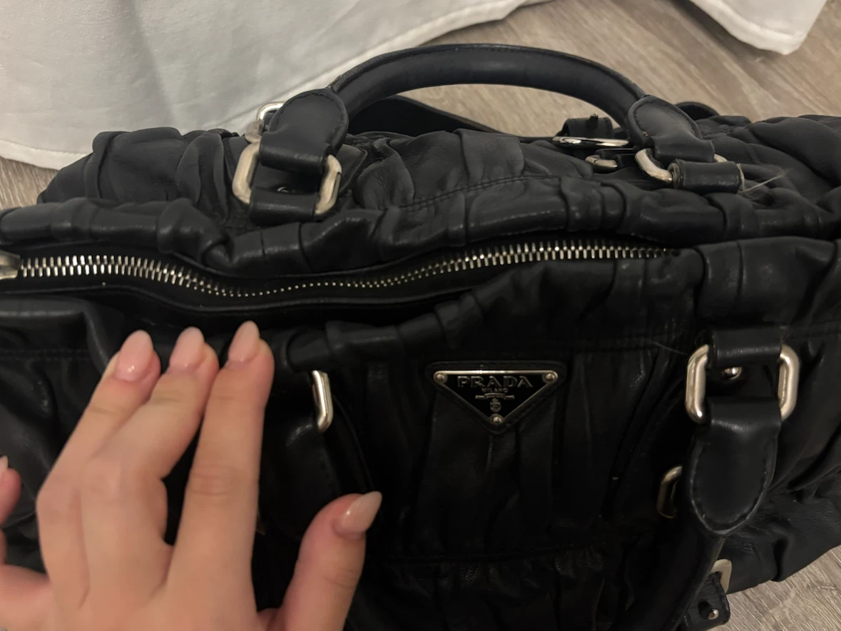 Prada Nappa Gaufre Tote - photo 5