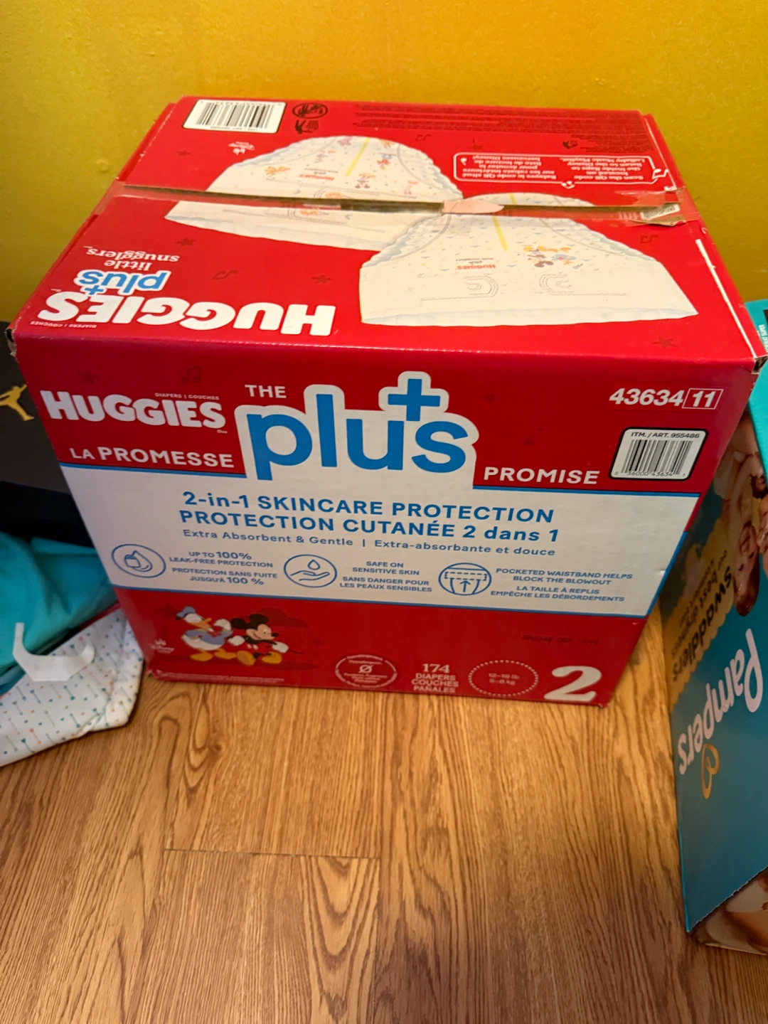 Huggies Little Snugglers and PampersSwaddlers Diapers Size 2 - photo 3