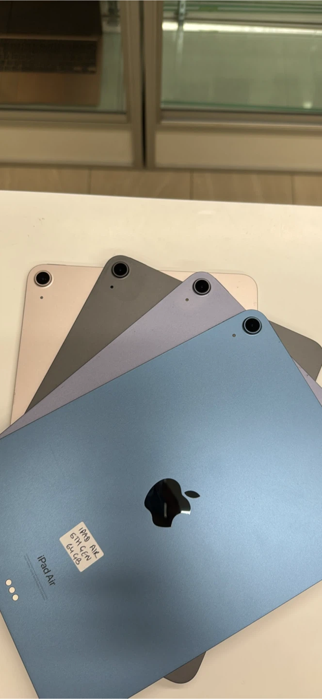 Apple iPad Air 5th Gen - photo 3