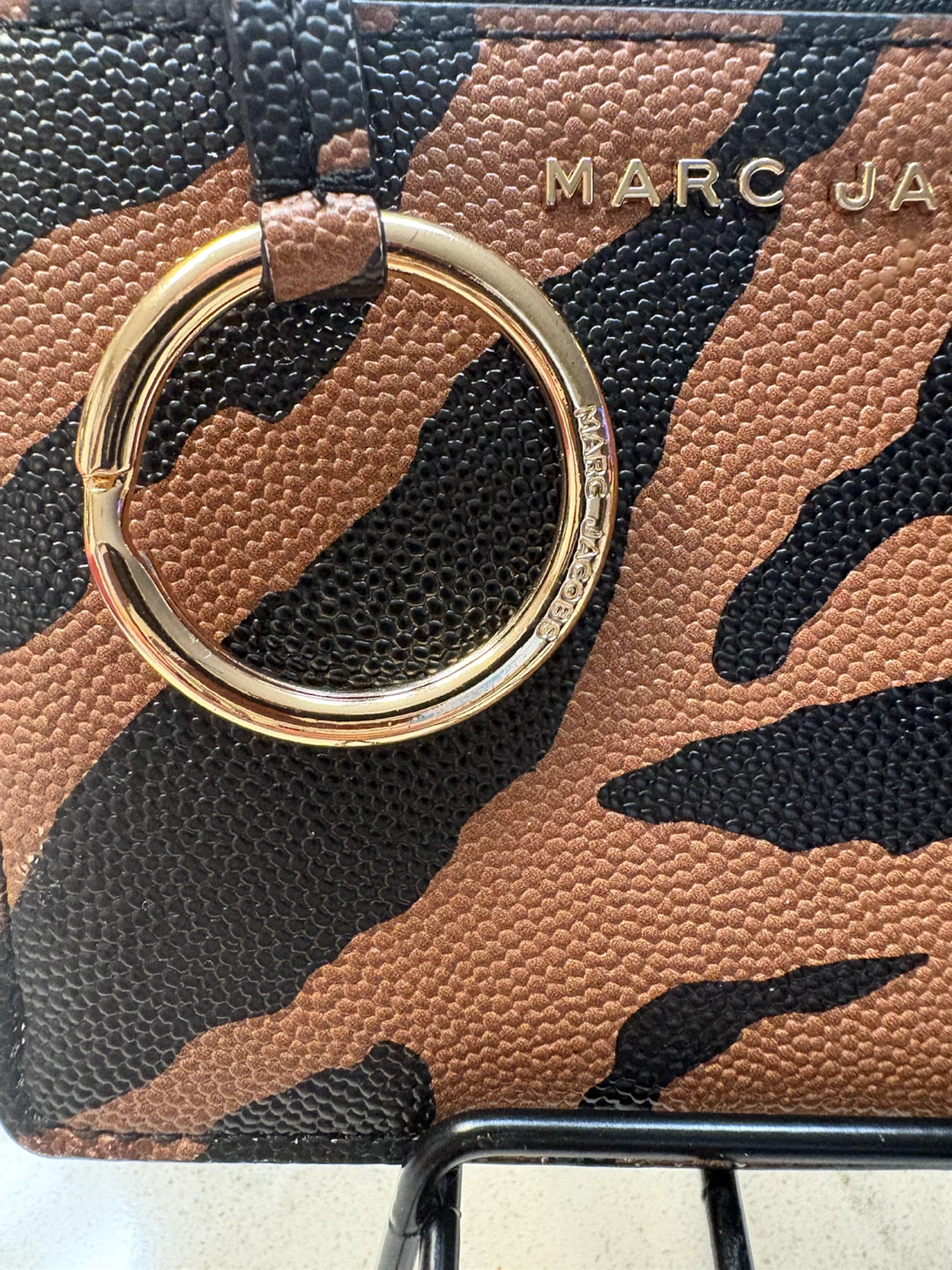 Marc Jacobs Top Zip Multi Card Wallet in Tiger Print - photo 5