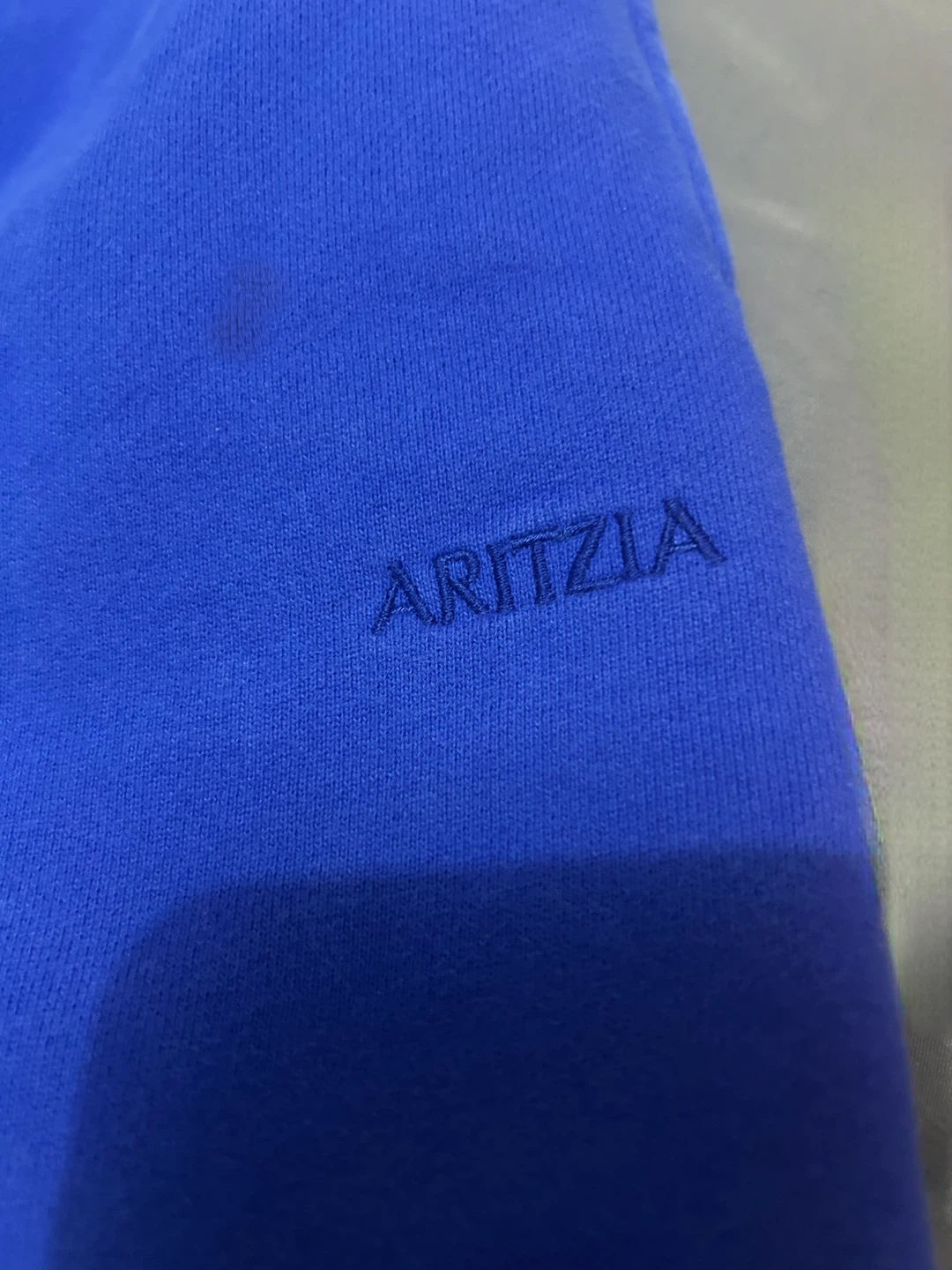 ARITZIA Mega Fit Sweatfleece Cozy Fleece Sweatpants Size Medium - photo 3