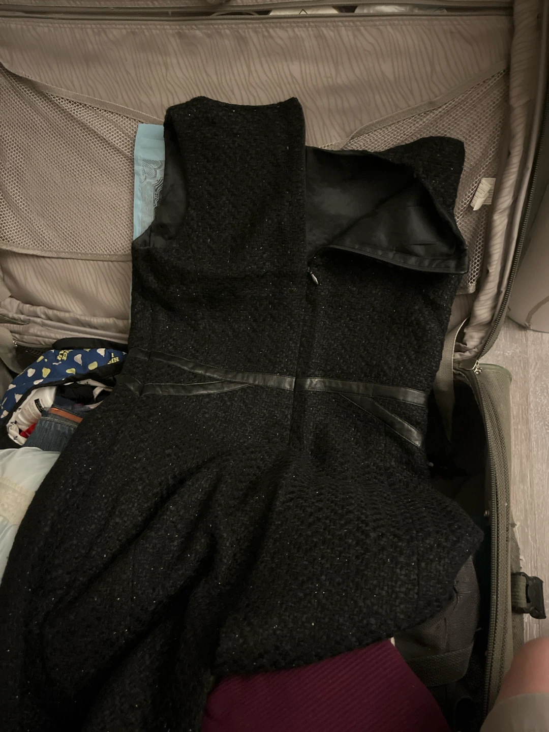 sparkly subtle black dress with leather fake pocket detail - photo 2