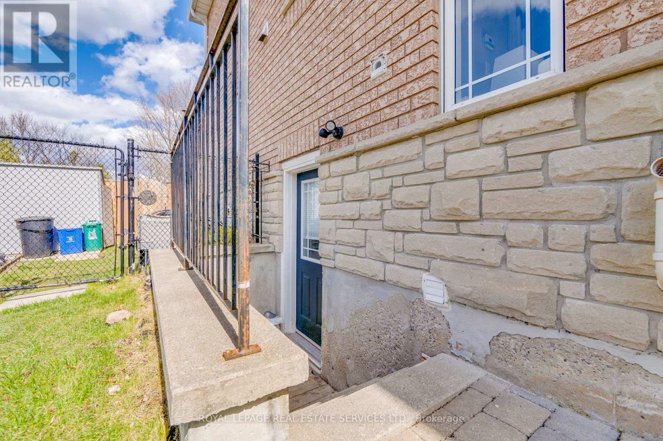 2 Beds 1 Bath - Basement Apartment