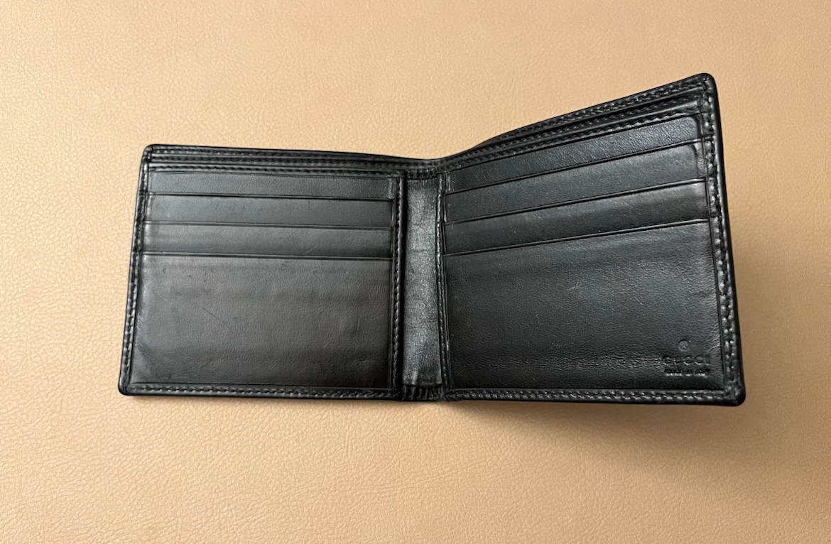 Gucci Bi-fold Wallet - photo 4