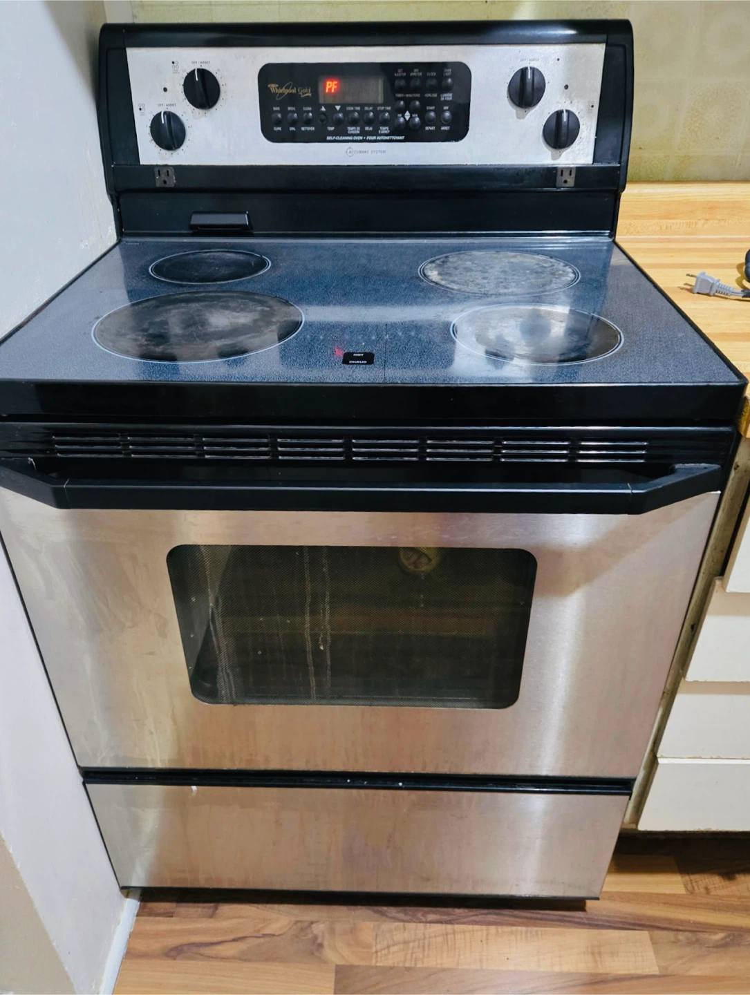 Whirlpool Electric Range with Oven