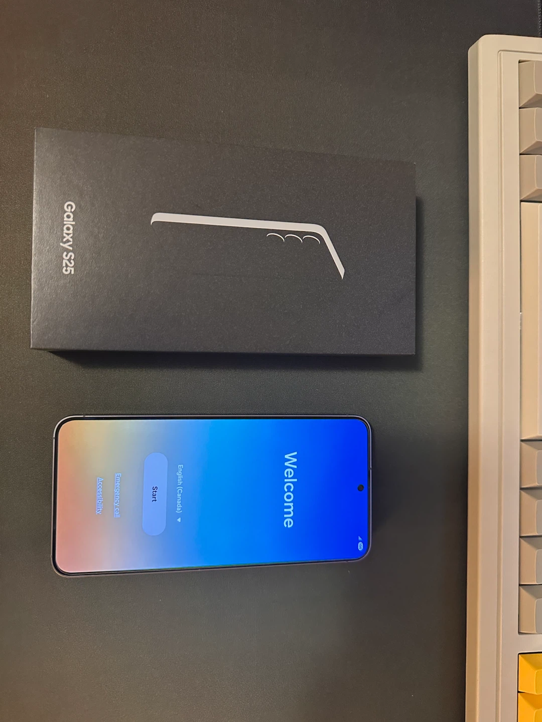 Samsung Galaxy S25 128 GB - Excellent Condition