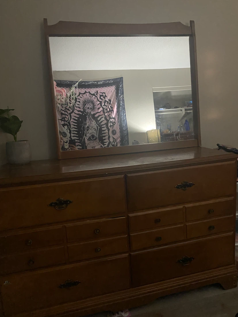 Mirror + 6 drawer dresser