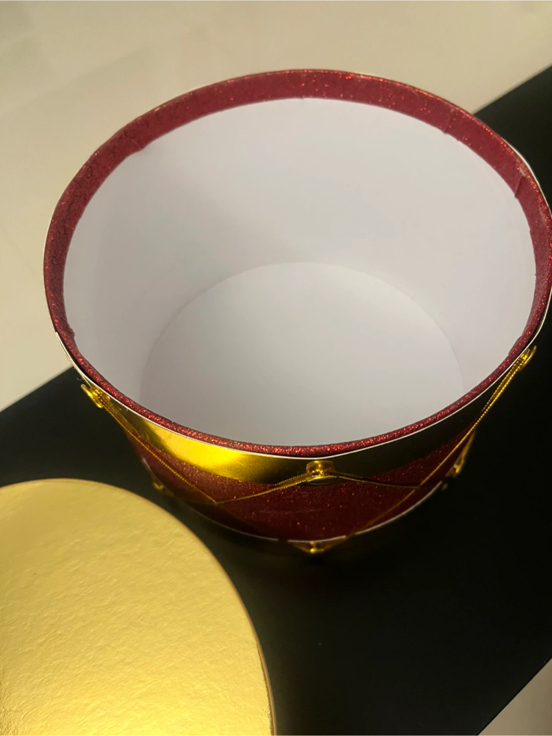 Red and Golden Decorative Drum Gift Box. Round, cylinder. - photo 3