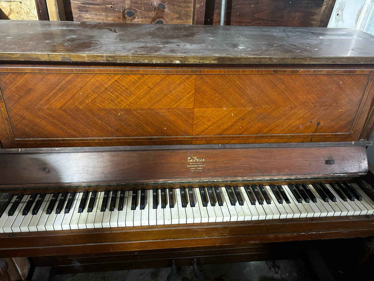 La Petite Davenport-Treacy Upright Piano
