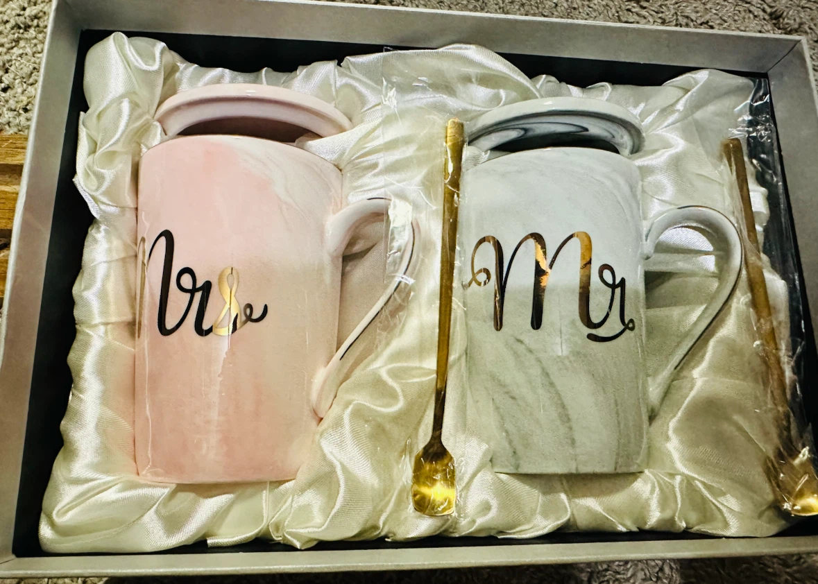 Mr & Mrs Mug Set with Spoons