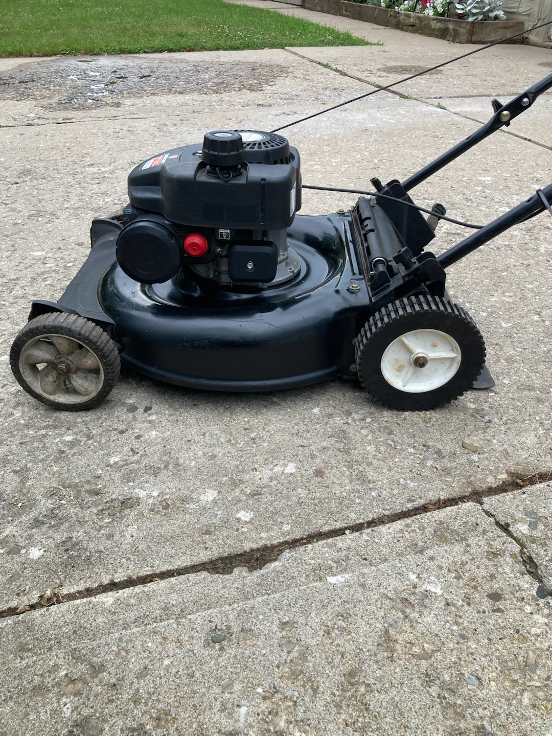 Lawnmower for sale - photo 3