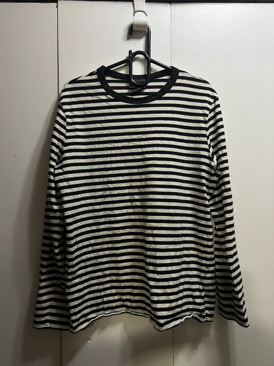 H&M Black & white striped long sleeve