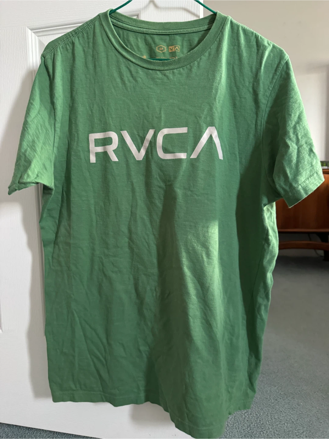 RVCA Men's Green T-Shirt Size M