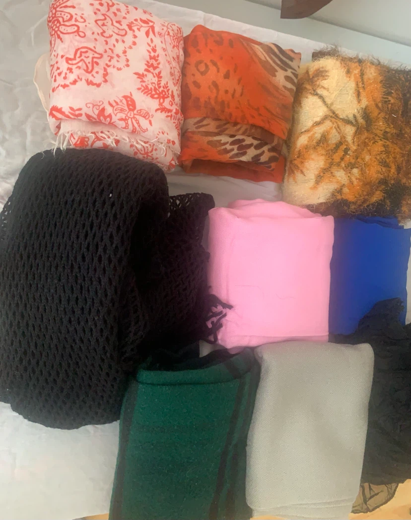 brand new shawls & Scarves - photo 3