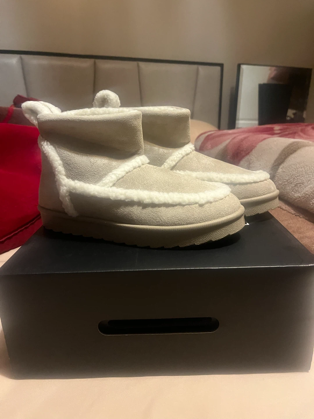 Cream Suede & Sherpa Boots - Size 8