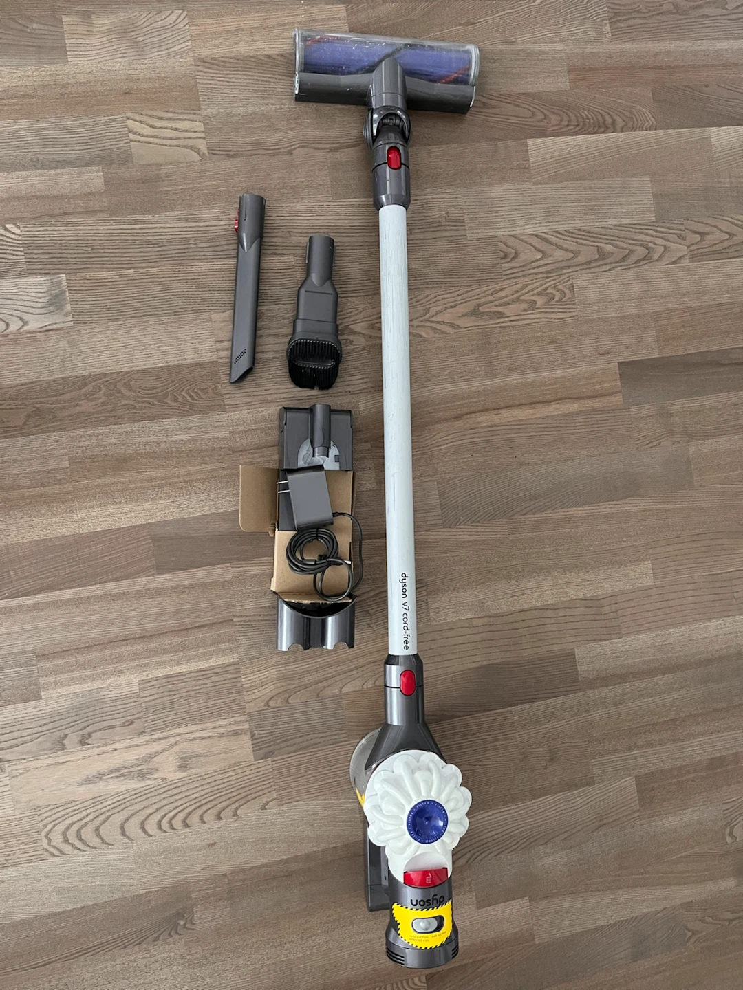 Dyson V7 Cord-Free Vacuum Cleaner