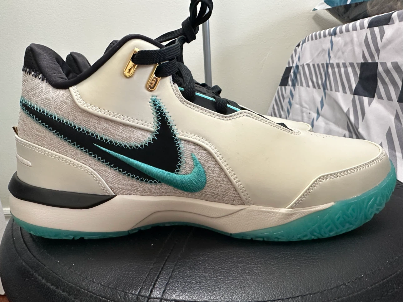 Brand New Nike Liverpool FC Basketball Shoes