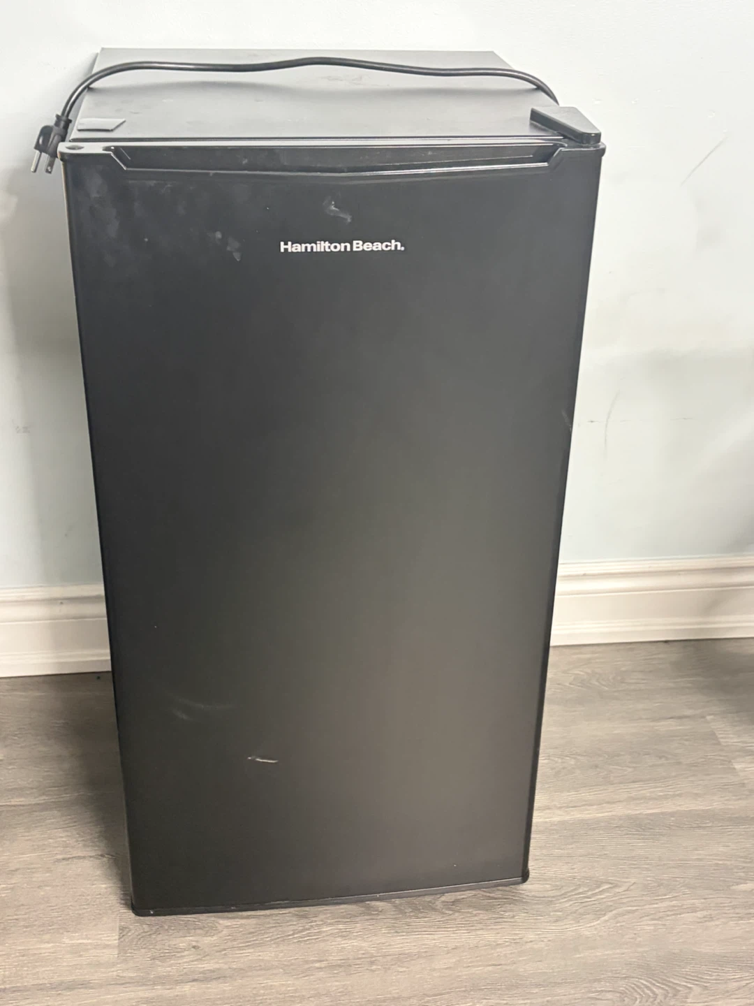 Hamilton Beach Black Mini Fridge - photo 5