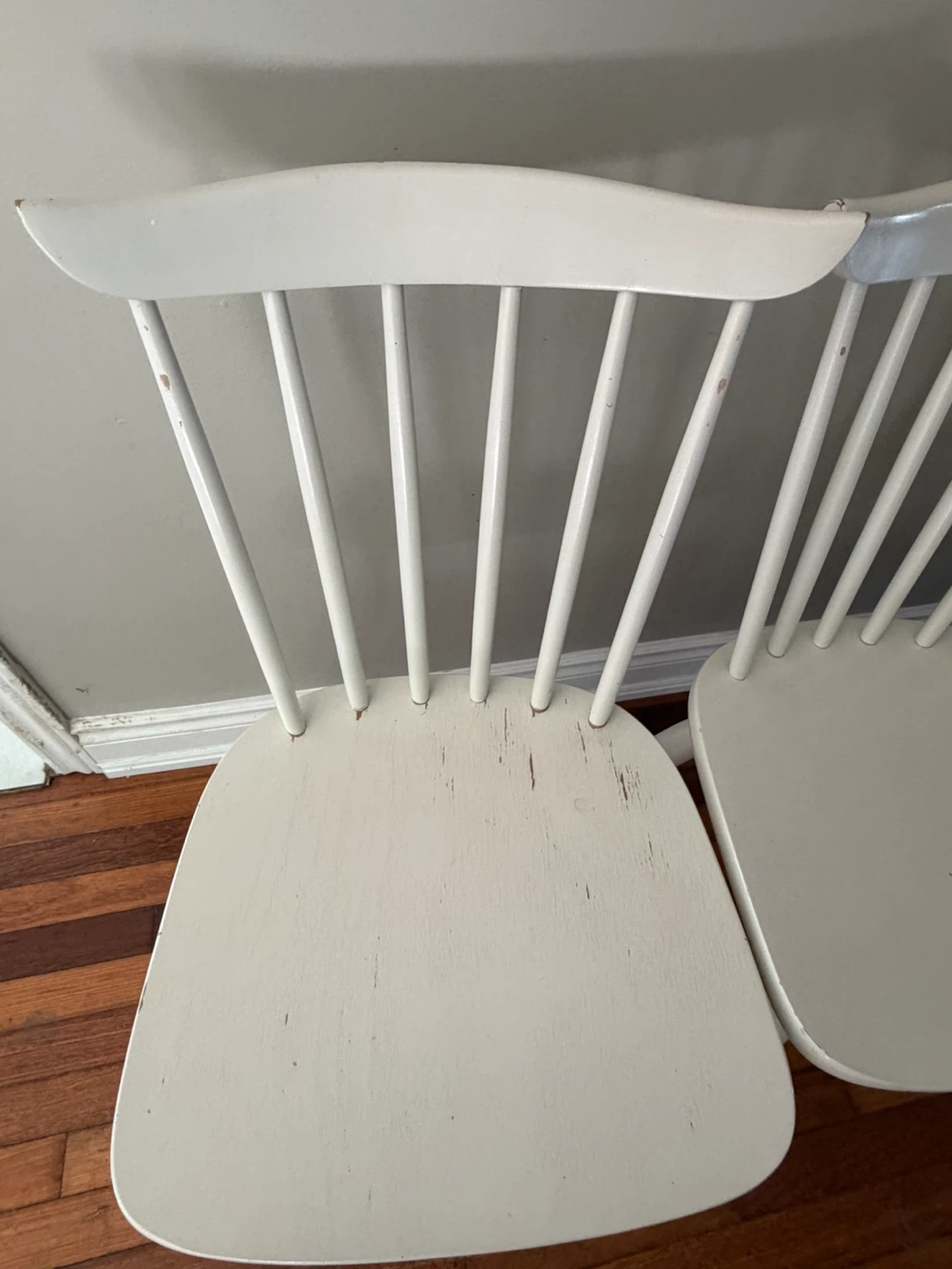 Four White Wooden Chairs - photo 2