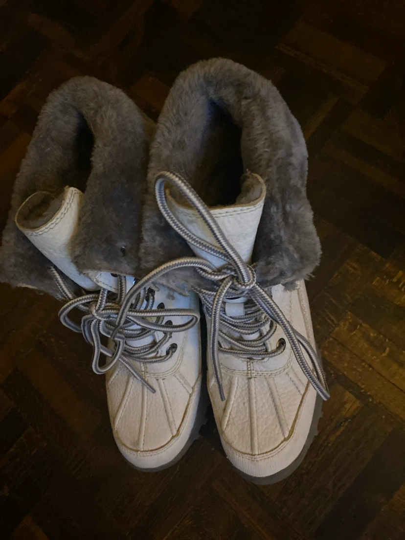 White winter boot shoe