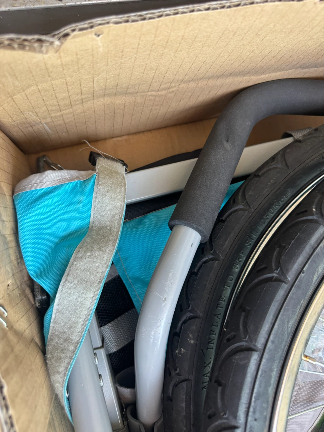 Bell Smoke Bicycle Trailer – Foldable – Like New - photo 2