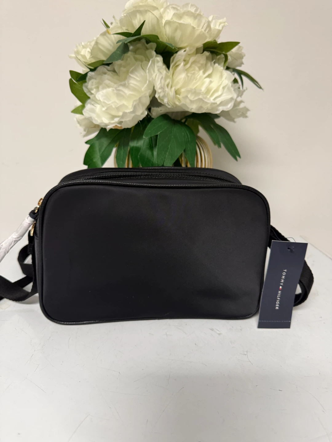 Tommy Hilfiger Black Camera Bag - photo 2