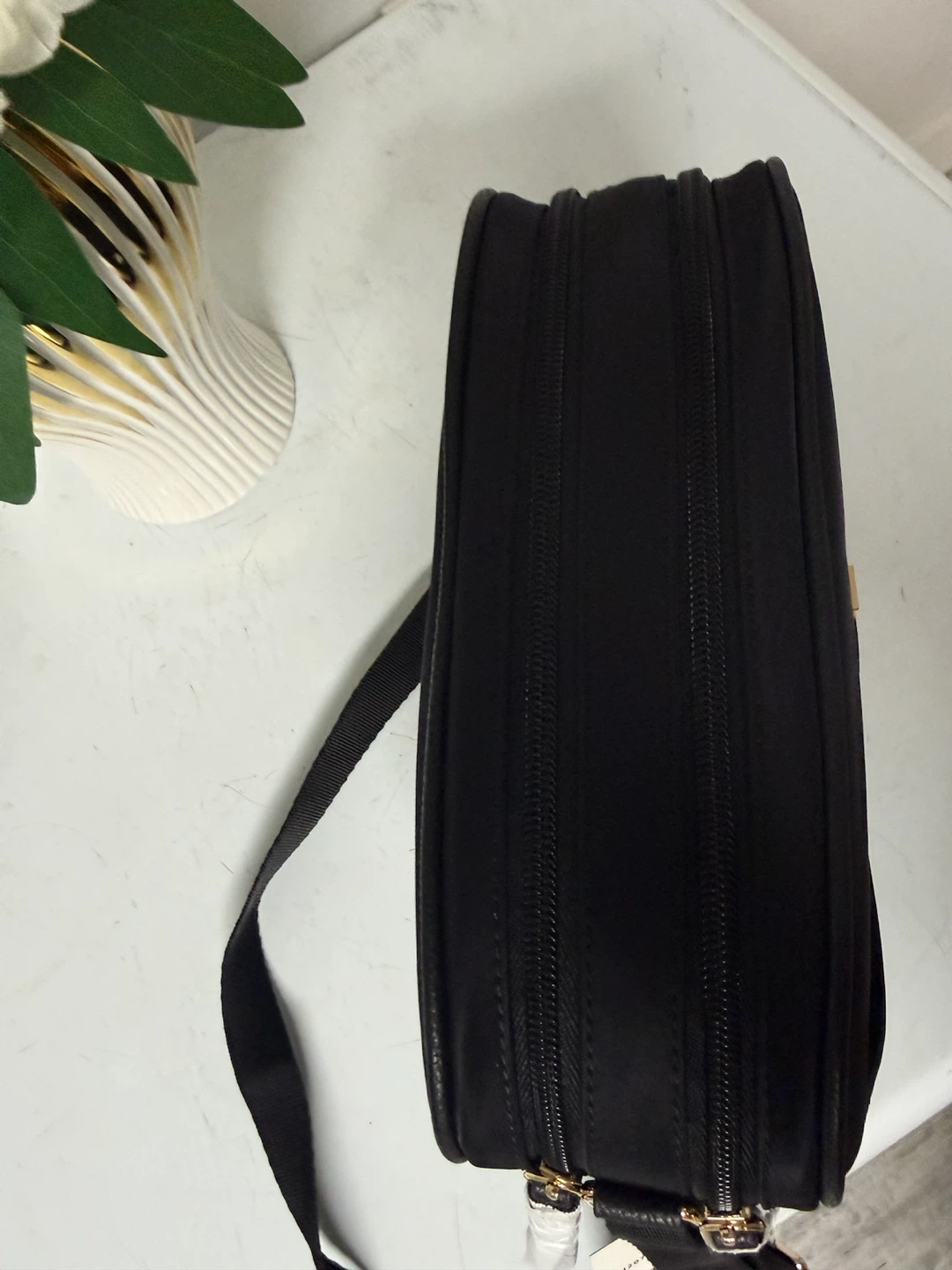 Tommy Hilfiger Black Camera Bag - photo 5