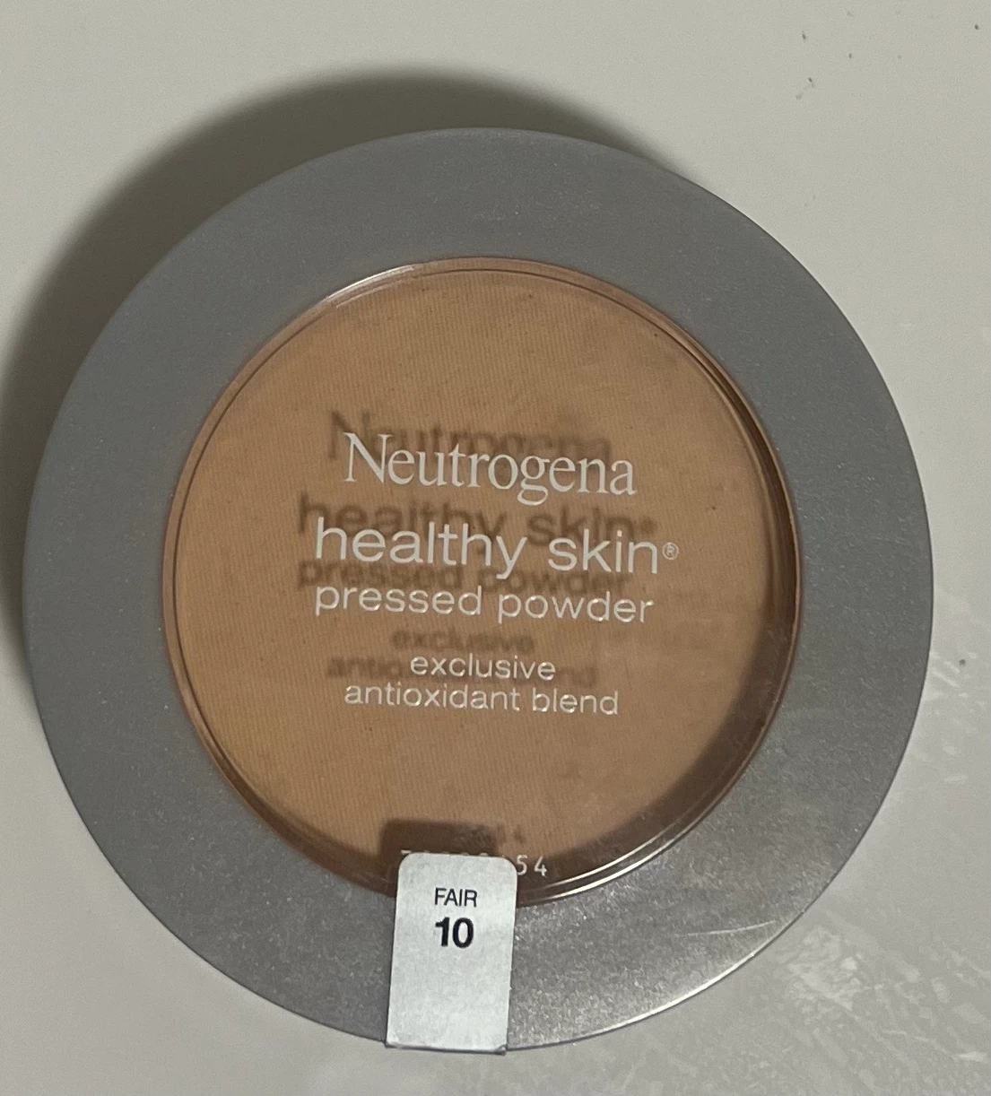 Neutrogena Healthy Skin Pressed Powder Fair 10