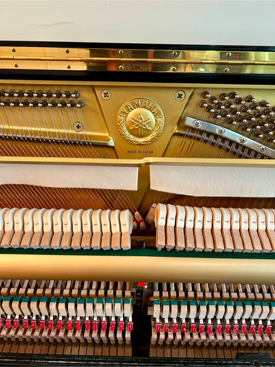 Yamaha U1E Upright Piano with Bench - photo 5