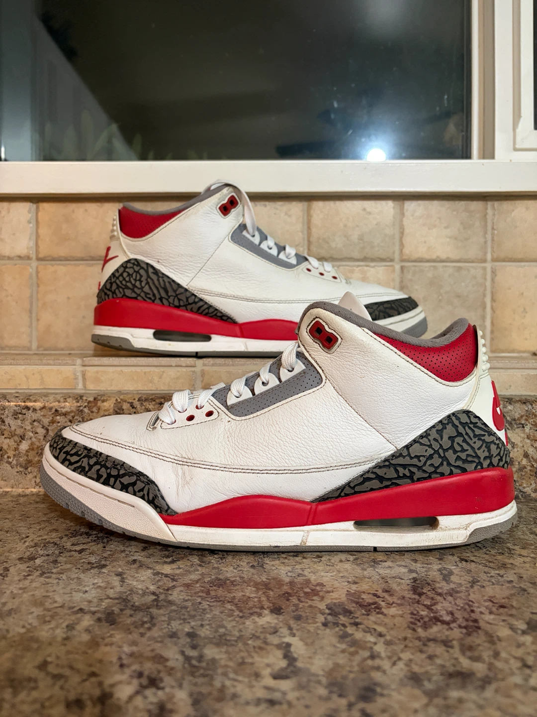 Nike Air Jordan 3 Retro White Red Cement