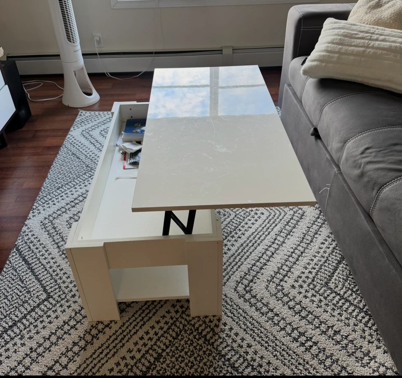White Lift Top Coffee Table with Storage