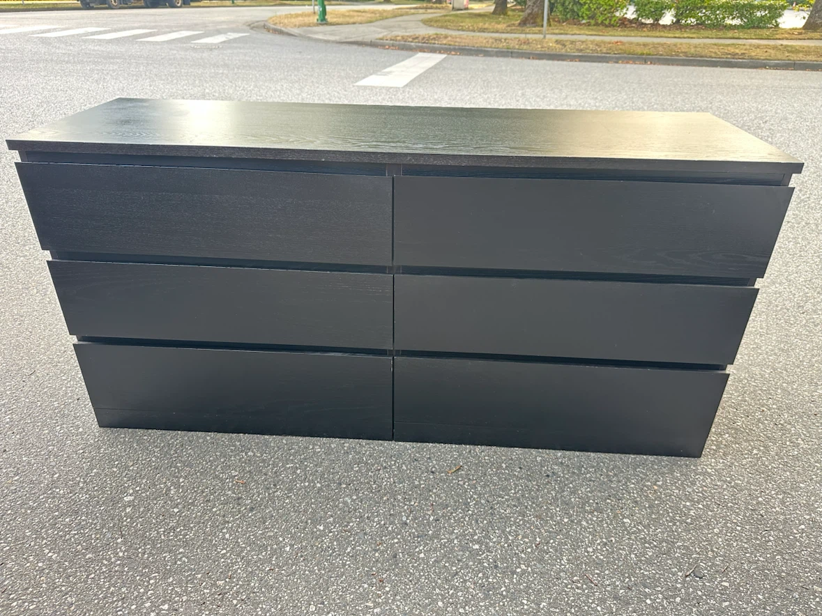 Ikea 6 drawers dresser *Free delivery