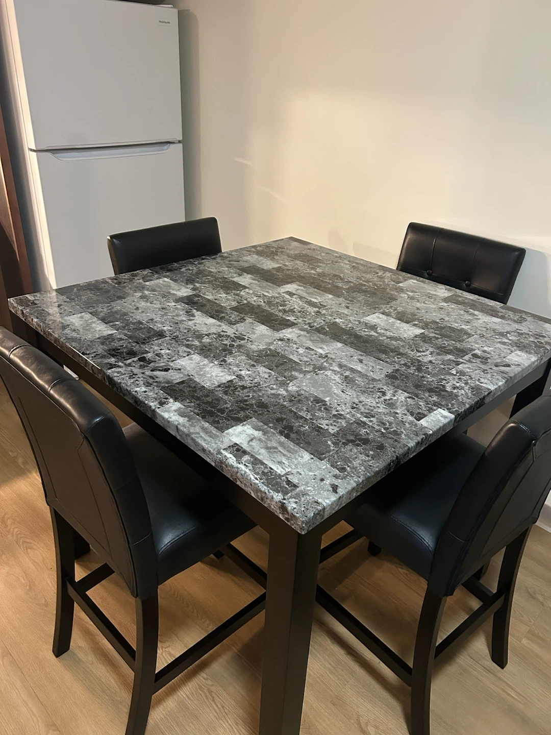 Counter Height Dining Set - Table and 4 Chairs