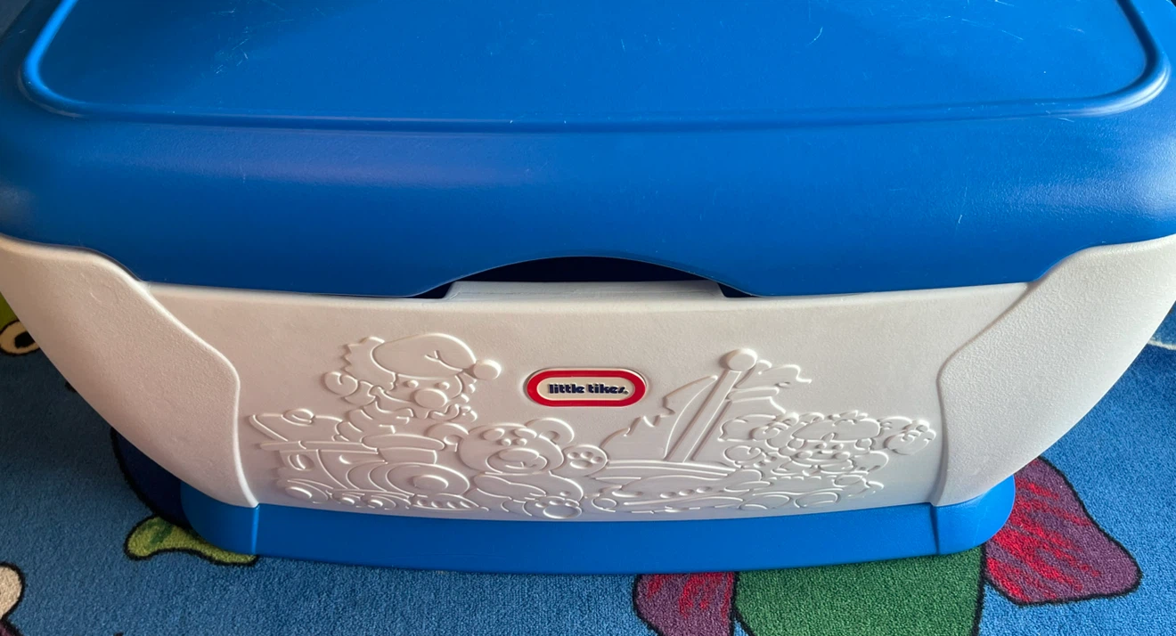 Vintage Little Tikes Blue & White XL Toy Box / Storage Chest