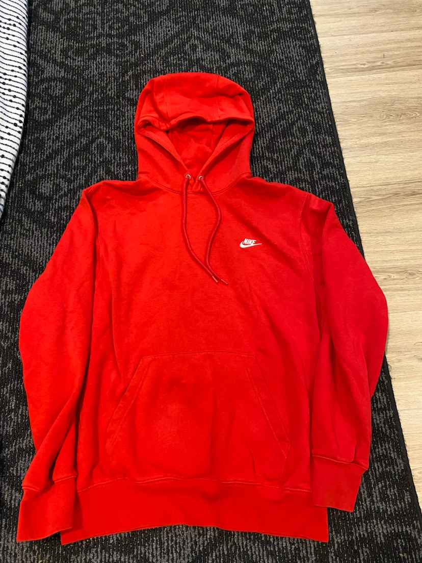 Red Nike Hoodie and Sweatpants Set - photo 3