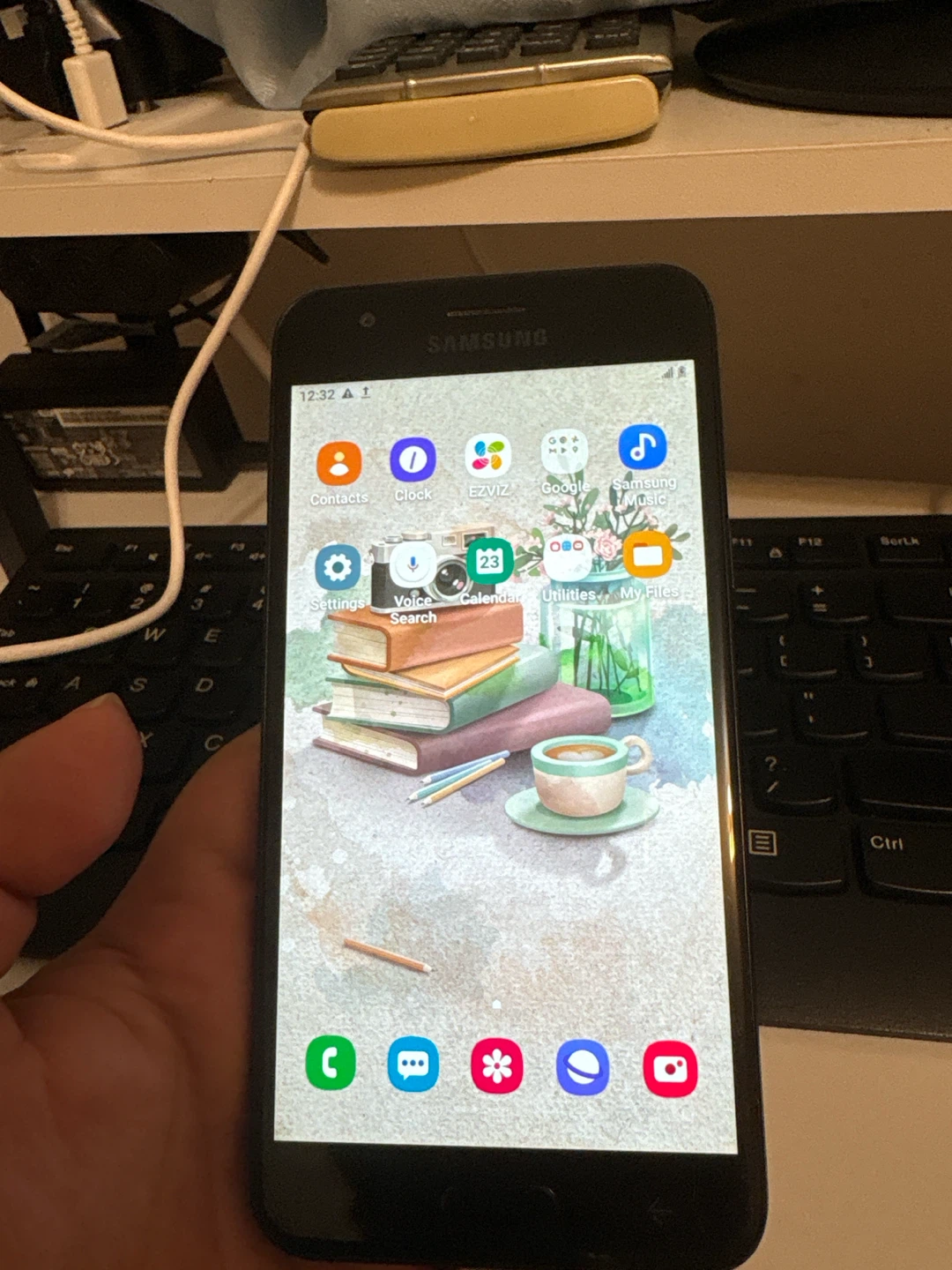 Samsung Smartphone galaxy j5