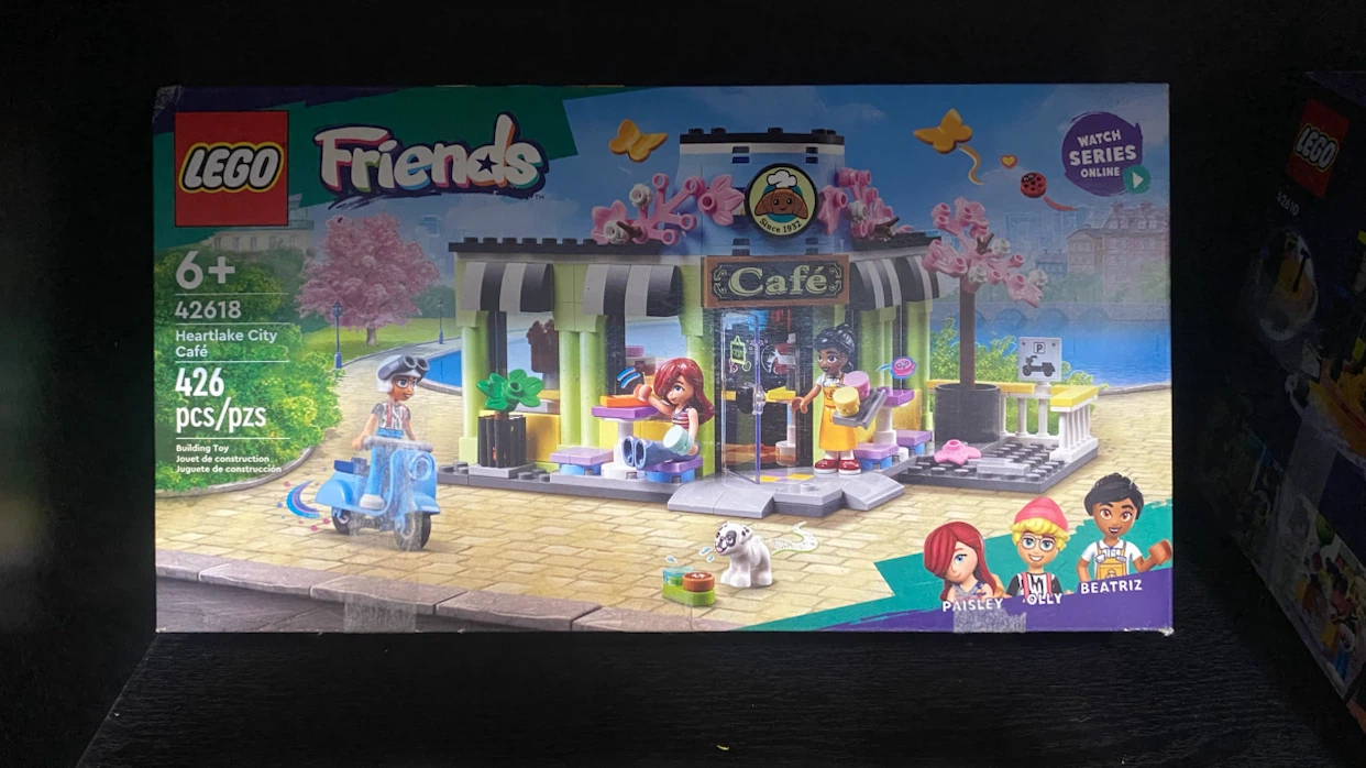 LEGO Friends Heartlake City Cafe Building Toy