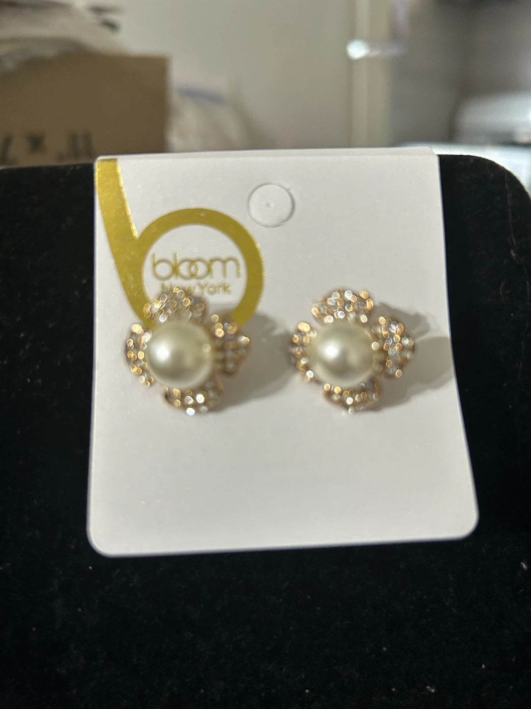 Bloom New York Pearl & Crystal Flower Earrings - photo 2