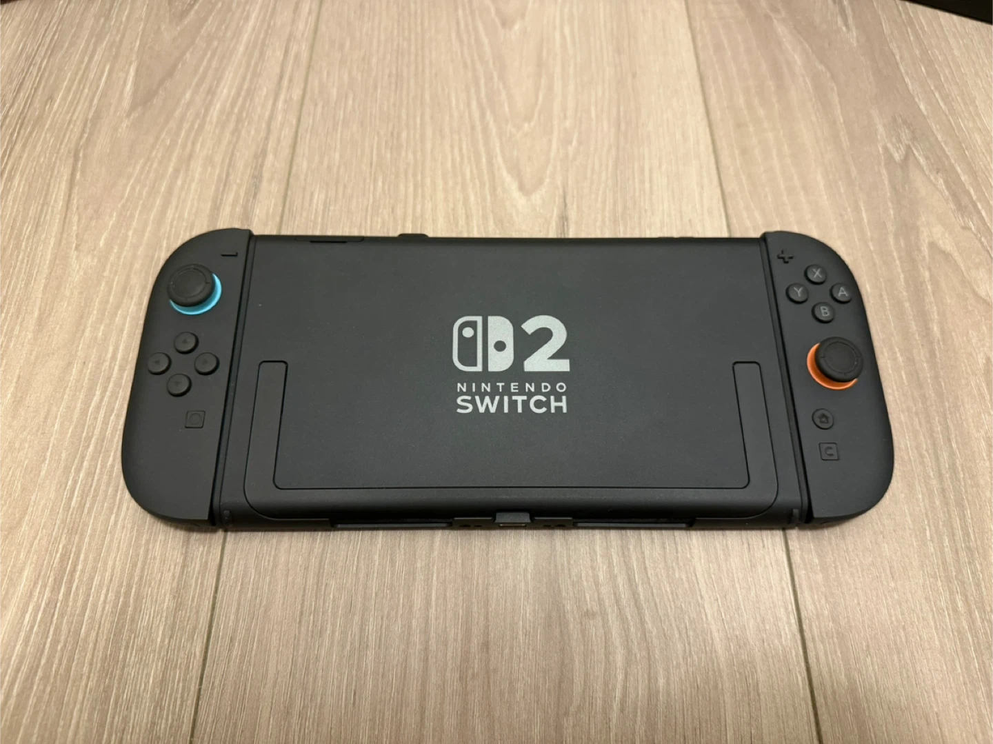 Nintendo Switch 2 + 2 Games (Like New) - photo 3