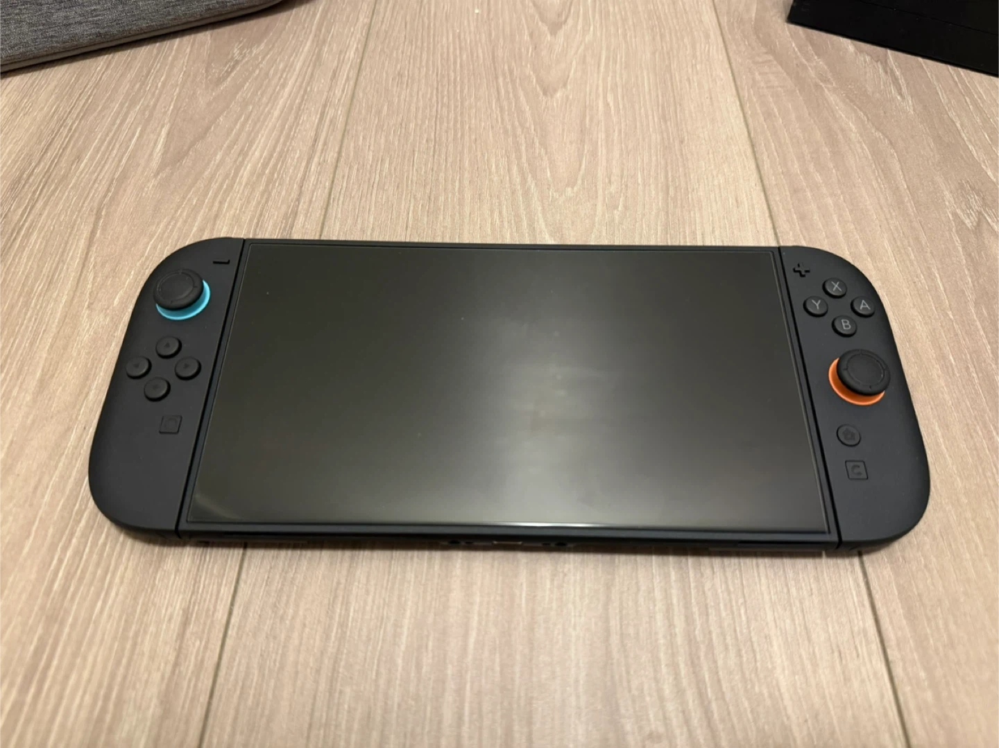 Nintendo Switch 2 + 2 Games (Like New) - photo 2