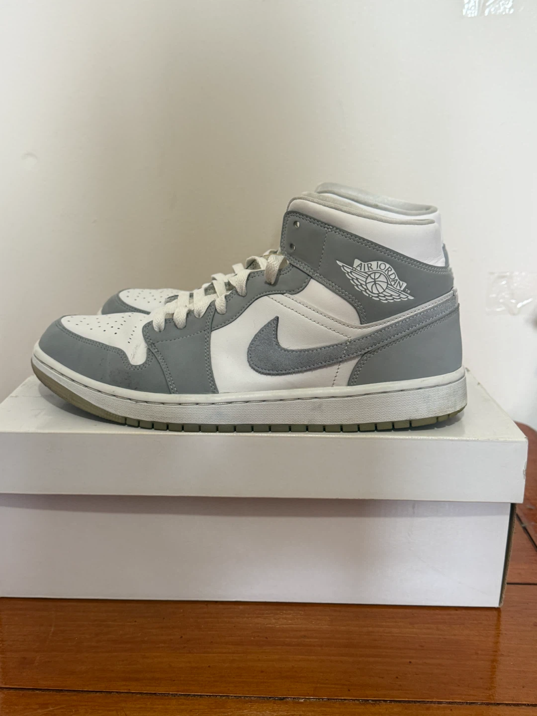 Air Jordan 1 Mid White/Aluminum Wolf Grey – US Size 12