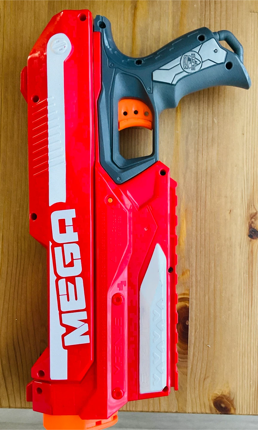 Nerf Mega Magnus Toy Blaster