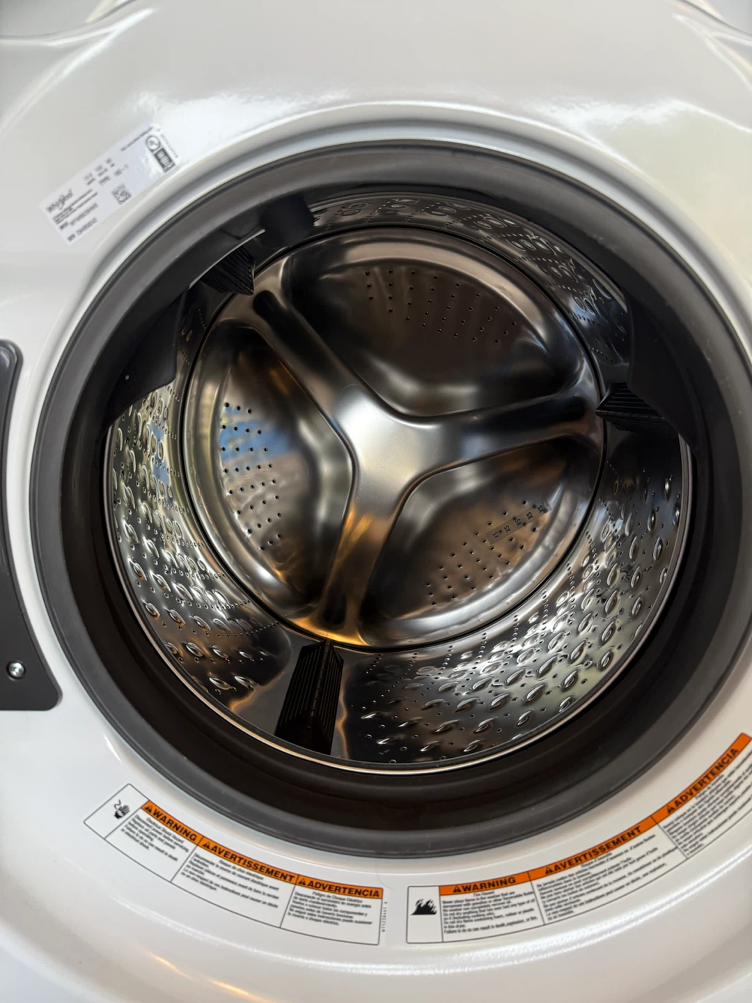 Whirlpool 27” Front Load Washer and Dryer Set - photo 3