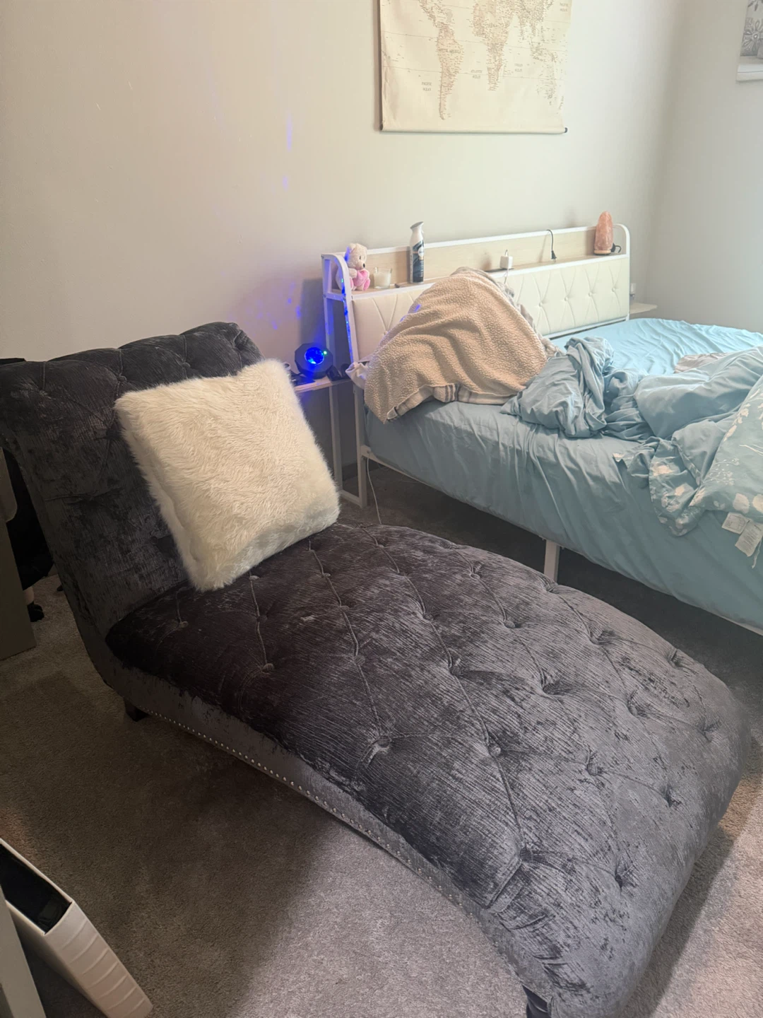 Dark Gray Tufted Chaise Lounge - photo 4