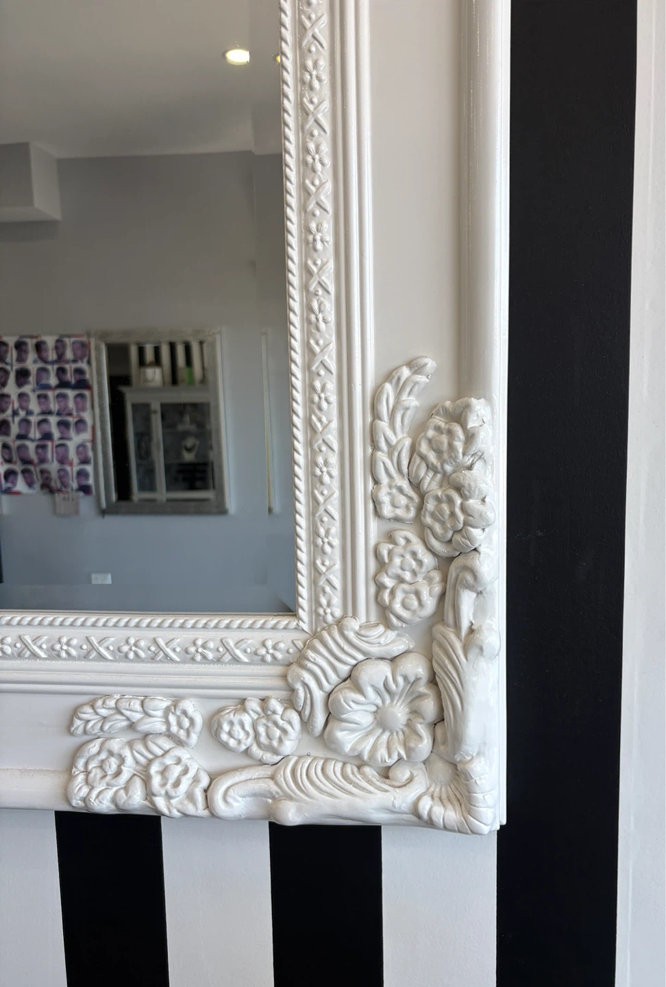 White Wall Mirror - photo 3