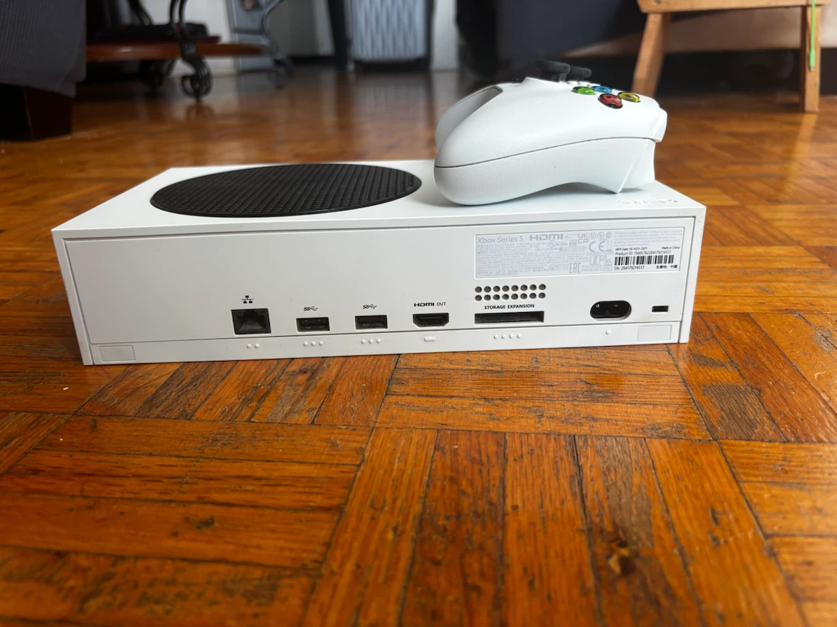 Xbox Series S Console with Controller and cables. - photo 2
