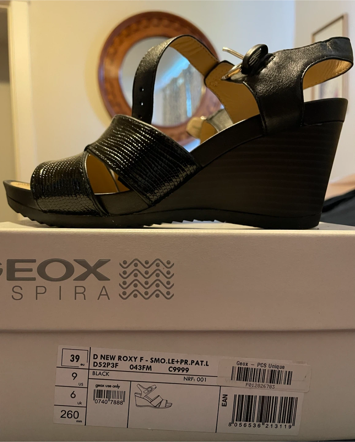 Women’s Wedge Sandals Size 9 - photo 4